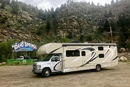 Photo 22 - 2018 Thor Class C Motorhome rental photo 24