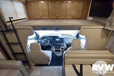 Photo 6 - 2020 Gulfstream Class C Motorhome rental photo 8
