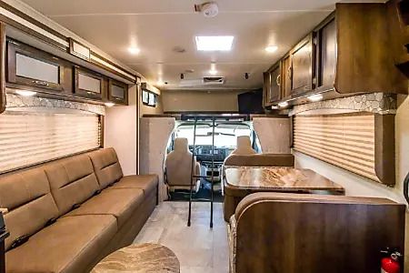Photo 11 - 2020 Coachmen Class C Motorhome rental photo 13