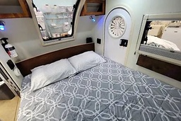 Photo 0 thumbnail 9