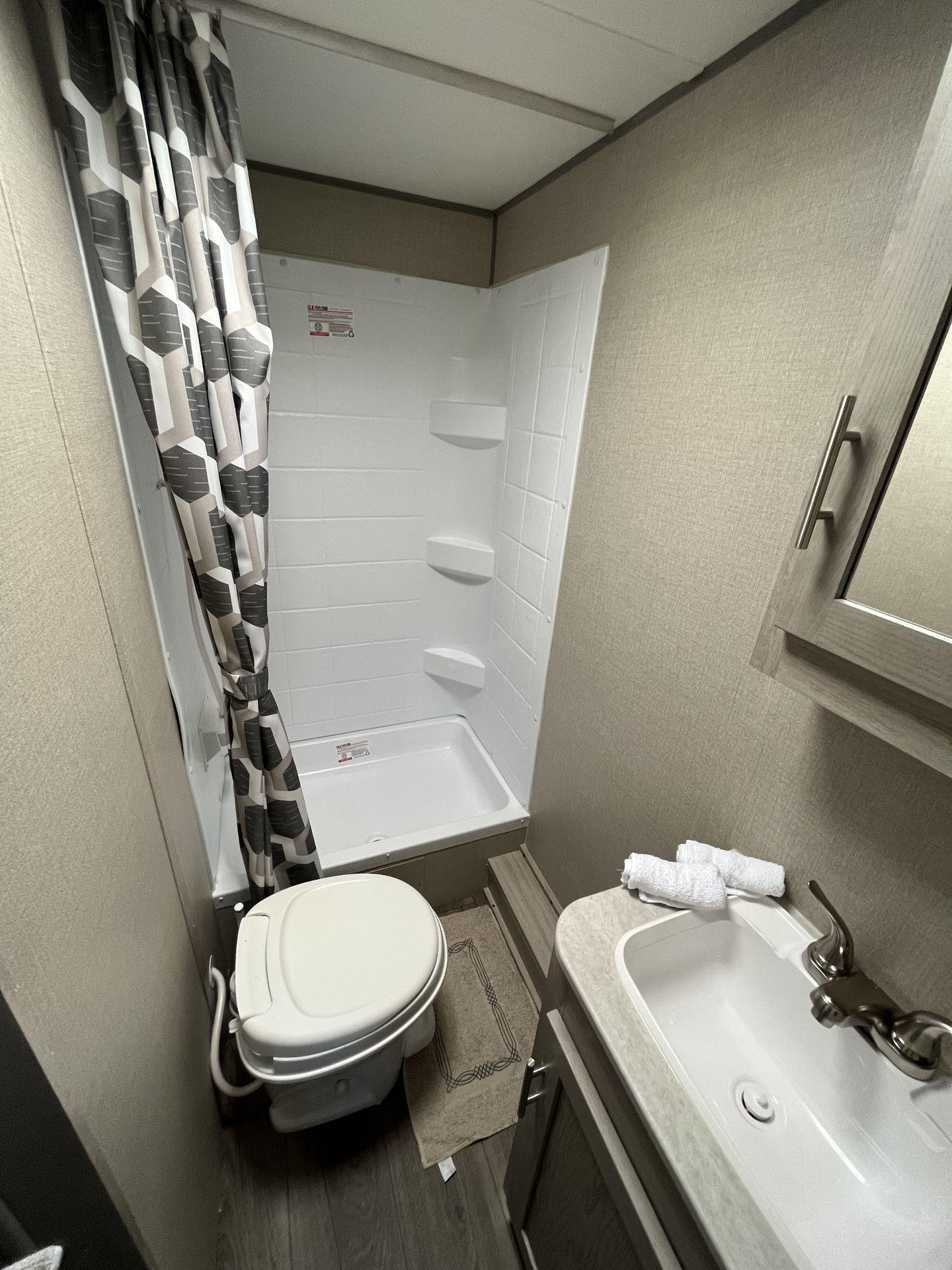 Photo 7 - 2022 Coachmen Travel Trailer rental photo 9