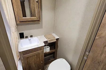 Photo 9 - 2018 Forest River Travel Trailer rental photo 11