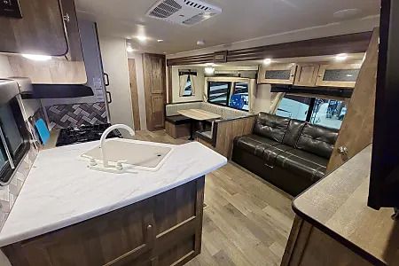Photo 10 - 2018 Forest River Travel Trailer rental photo 12