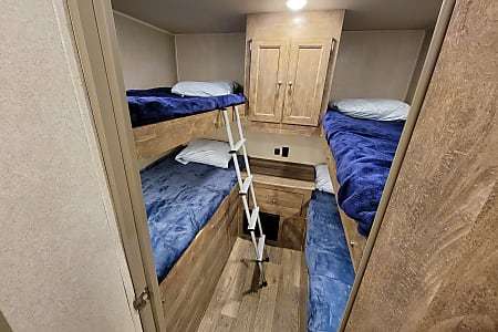 Photo 13 - 2018 Forest River Travel Trailer rental photo 15