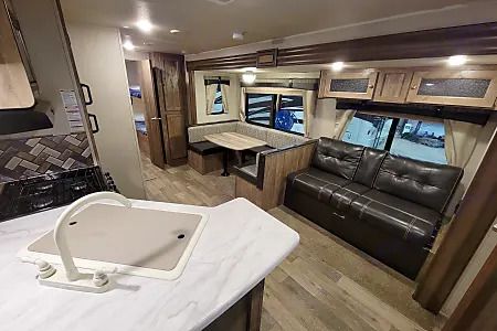 Photo 18 - 2018 Forest River Travel Trailer rental photo 20