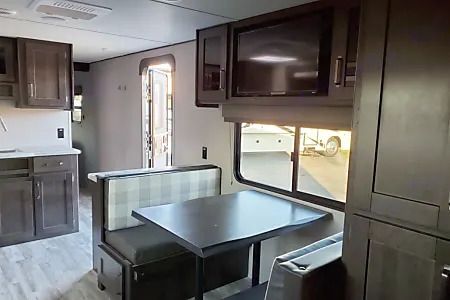 2021 Grand Design 297QB Transcend Xplorq Travel Trailer for rent in Moraine, OH