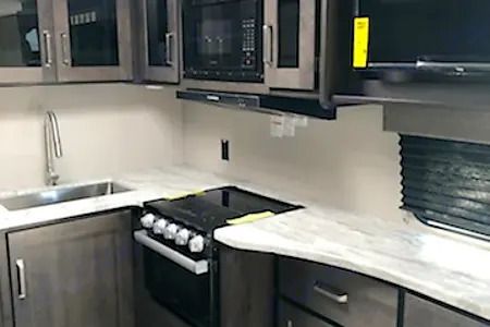Photo 3 - 2021 Grand Design Travel Trailer rental photo 5