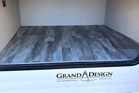 Photo 7 - 2021 Grand Design Travel Trailer rental photo 9