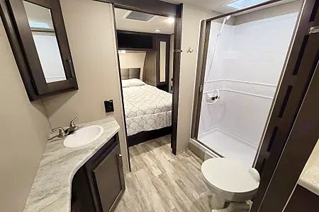 Photo 6 - 2021 Grand Design Travel Trailer rental photo 8
