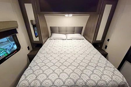 Photo 19 - 2021 Grand Design Travel Trailer rental photo 21