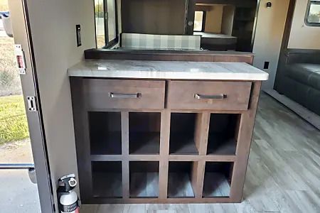 Photo 15 - 2021 Grand Design Travel Trailer rental photo 17