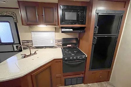 Photo 0 - 2014 Palomino Travel Trailer rental photo 12