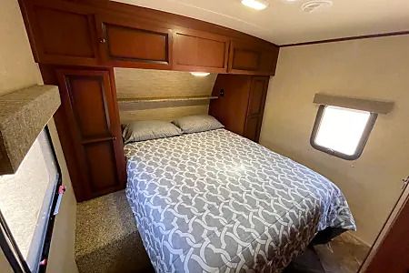 Photo 1 - 2014 Palomino Travel Trailer rental photo 16