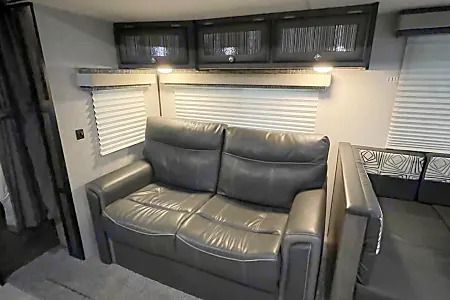 Photo 12 - 2019 Heartland Travel Trailer rental photo 14