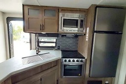 Photo 0 thumbnail 6
