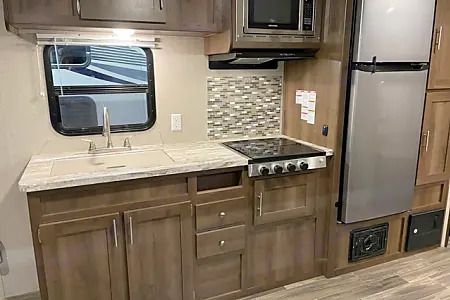 Photo 9 - 2020 Forest River Travel Trailer rental photo 11