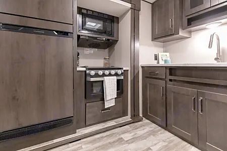 Photo 6 - 2021 Grand Design Travel Trailer rental photo 8