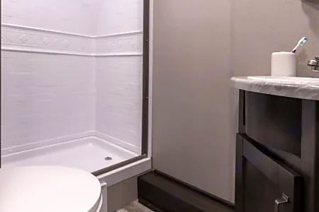 Photo 9 - 2021 Grand Design Travel Trailer rental photo 11