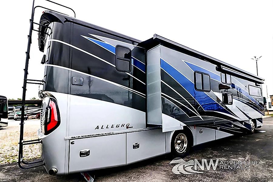 Photo 20 - 2021 Tiffin Motorhomes Class A Motorhome rental photo 22