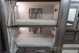 Photo 24 thumbnail 26