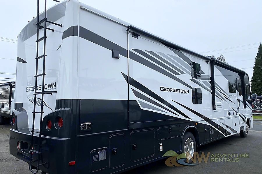 Photo 30 - 2021 Forest River Class A Motorhome rental photo 32