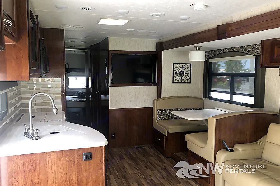 Photo 5 - 2019 Coachmen Class A Motorhome rental photo 7