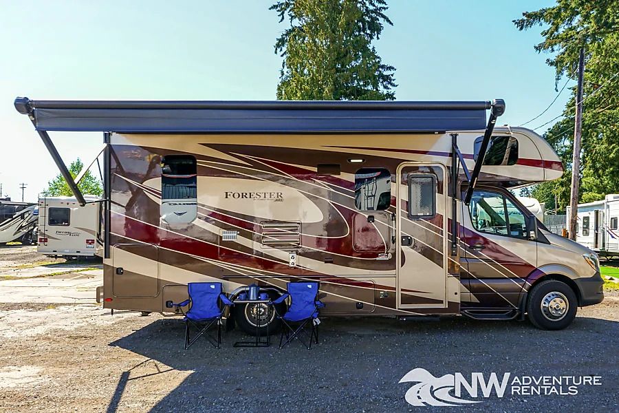 Photo 11 - 2019 Forest River Class C Motorhome rental photo 13