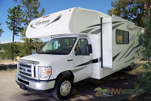 2020 Coachmen FREELANDER 30BH Class C Motorhome for rent in Lynnwood, WA