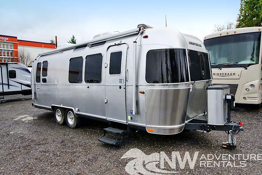 Photo 22 - 2016 Airstream Travel Trailer rental photo 24