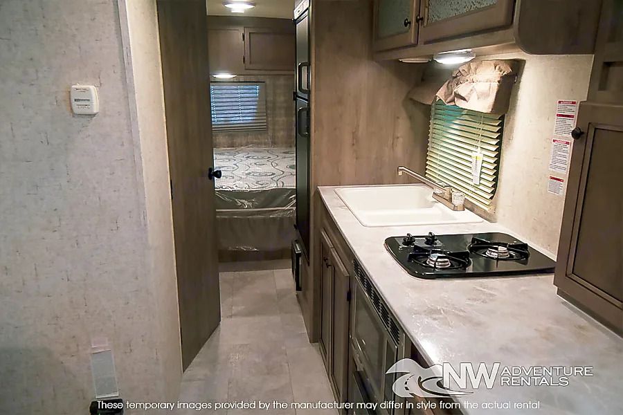 Photo 5 - 2021 Coachmen Travel Trailer rental photo 7
