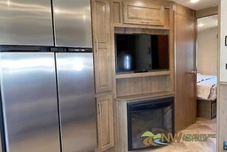 Photo 2 thumbnail 4