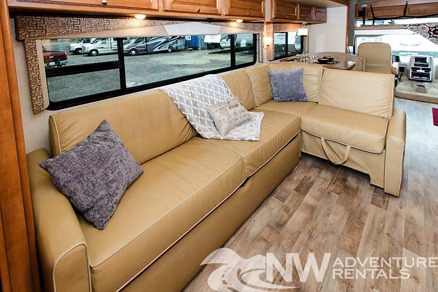 Photo 6 - 2017 Itasca Class A Motorhome rental photo 8