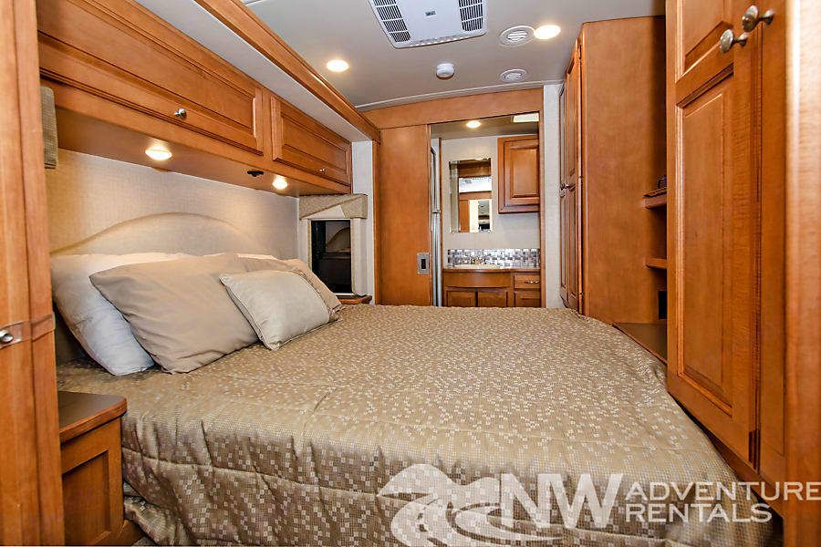 Photo 15 - 2017 Itasca Class A Motorhome rental photo 17
