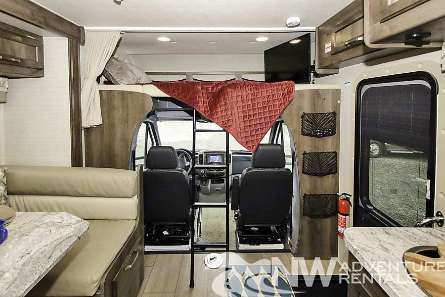 Photo 12 - 2018 Jayco Class C Motorhome rental photo 14