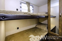 Photo 10 thumbnail 12