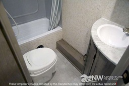 Photo 1 thumbnail 3