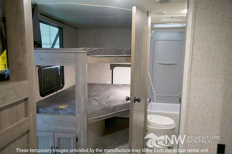 Photo 14 - 2021 Coachmen Travel Trailer rental photo 16