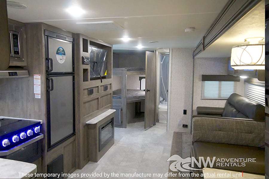 Photo 17 - 2021 Coachmen Travel Trailer rental photo 19