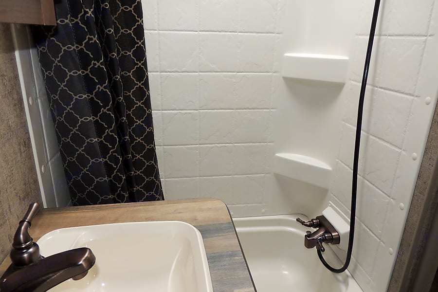 Photo 2 - 2020 Outdoors Rv Manufacturing Travel Trailer rental photo 4