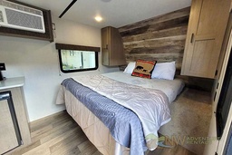 Photo 10 thumbnail 12
