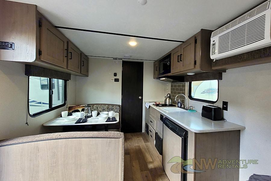 Photo 13 - 2020 Keystone Travel Trailer rental photo 15