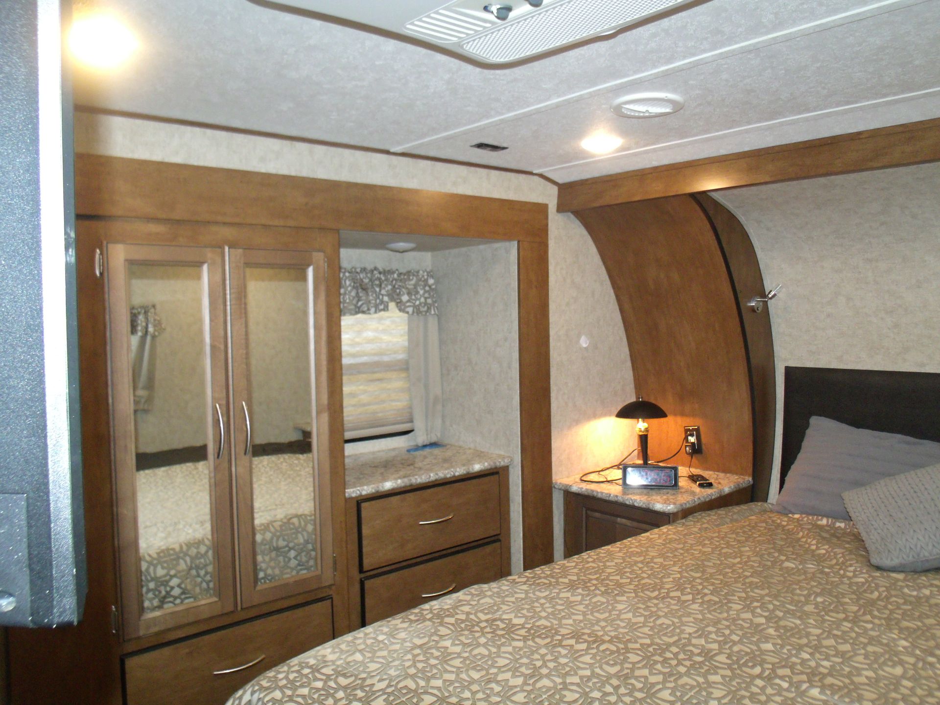 Photo 3 - 2017 Forest River Fifth Wheel rental photo 5
