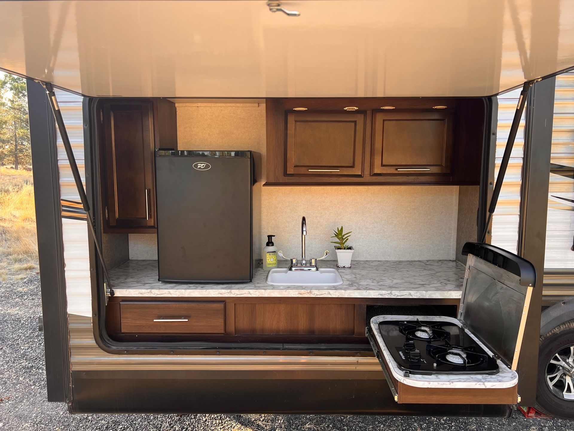 Photo 8 - 2019 Jayco Travel Trailer rental photo 10