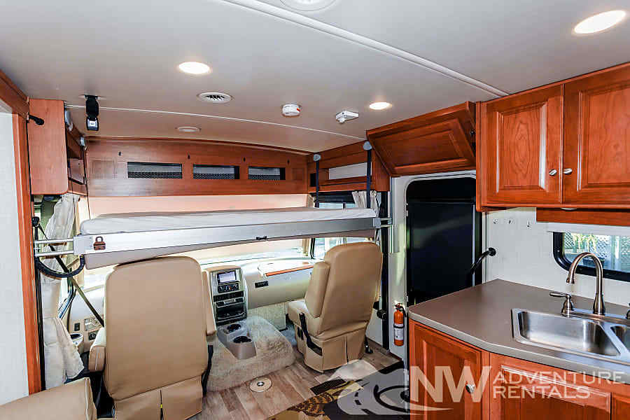Photo 1 - 2018 Winnebago Class A Motorhome rental photo 15