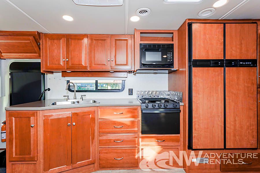 Photo 1 - 2018 Winnebago Class A Motorhome rental photo 19