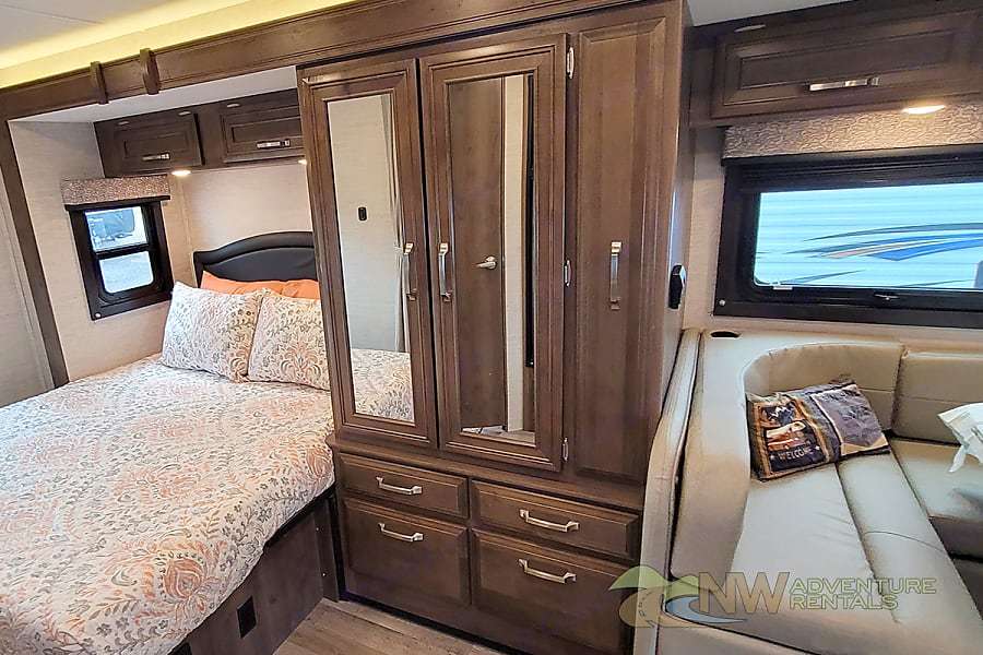 Photo 2 - 2021 Jayco Class C Motorhome rental photo 13