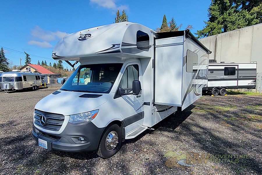Photo 2 - 2021 Jayco Class C Motorhome rental photo 17