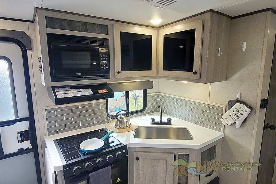 Photo 0 - 2020 Riverside Rv Travel Trailer rental photo 6