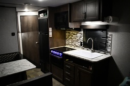 Photo 10 thumbnail 12