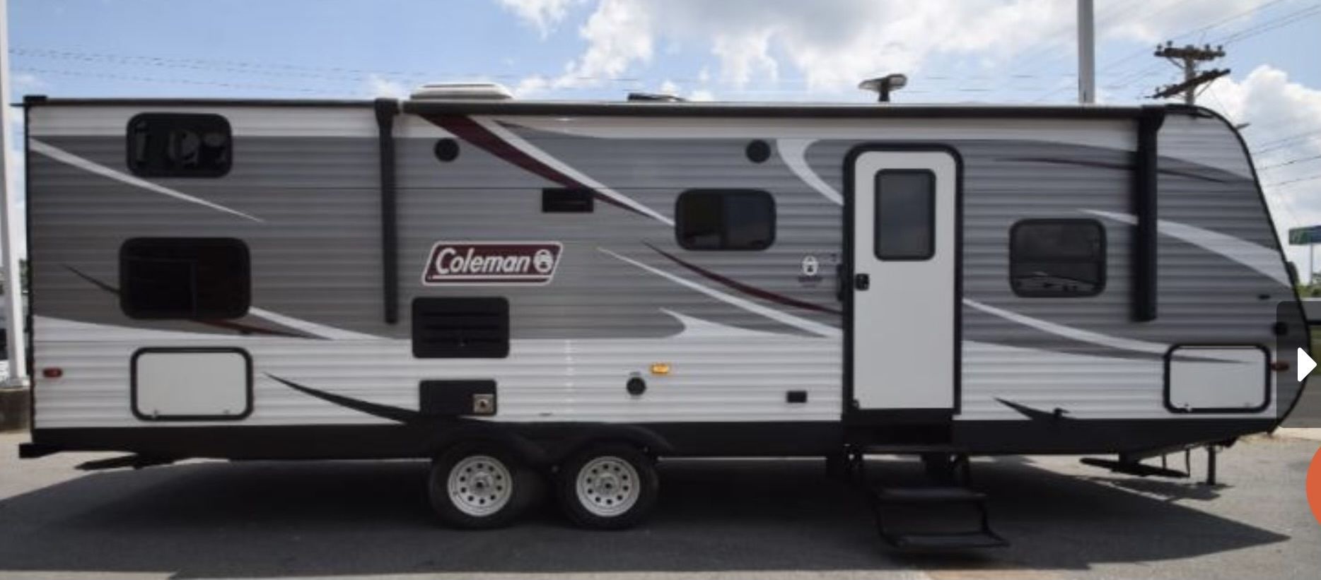 Photo 2 - 2018 Dutchman Travel Trailer rental photo 4